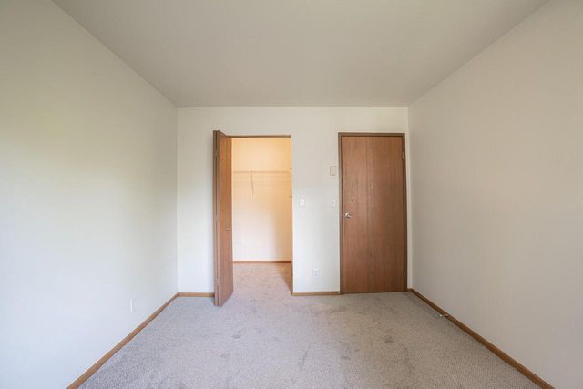 4042 S Pine AVENUE, Milwaukee, WI 53207