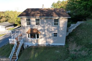 2255 QUARRY RD, Lebanon, PA 17046