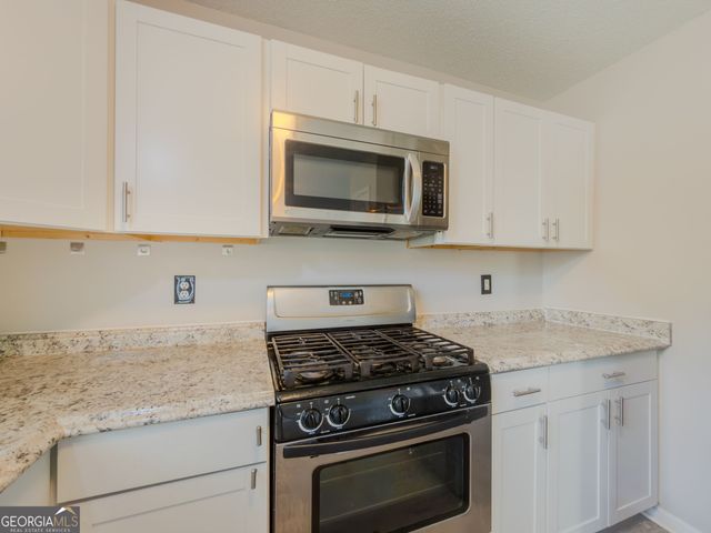 6196 Idlewood Circle, Lithonia, GA 30038