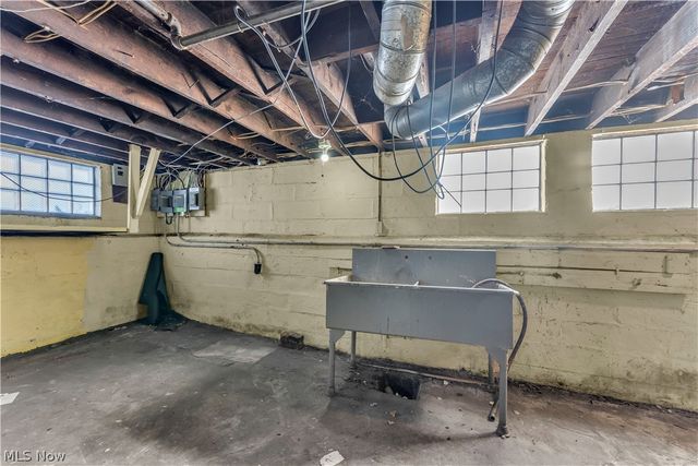 9617 Mount Auburn Avenue, Cleveland, OH 44104