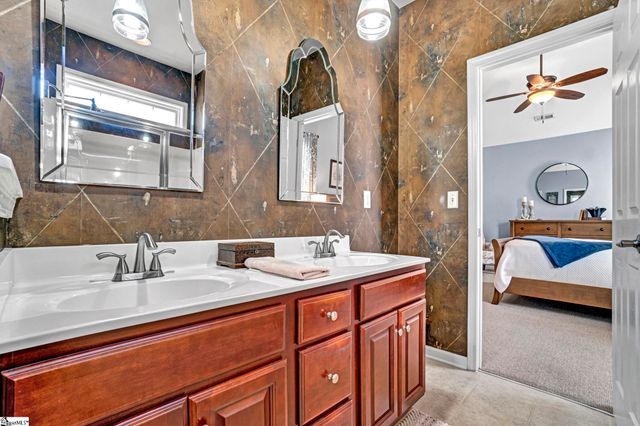 132 Fledgling Way, Easley, SC 29642