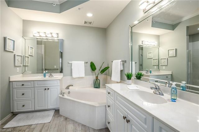 450 Bayfront PL 4508, Naples, FL 34102
