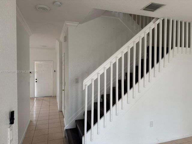 650 NW 170th Ter 650, Pembroke Pines, FL 33028