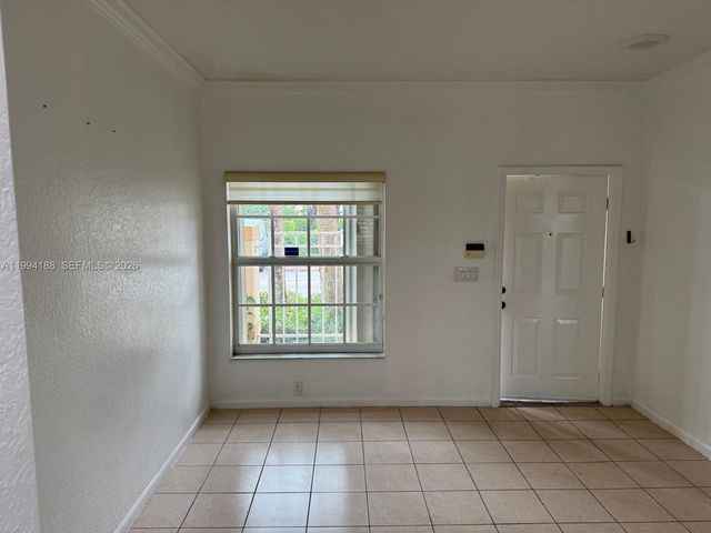 650 NW 170th Ter 650, Pembroke Pines, FL 33028