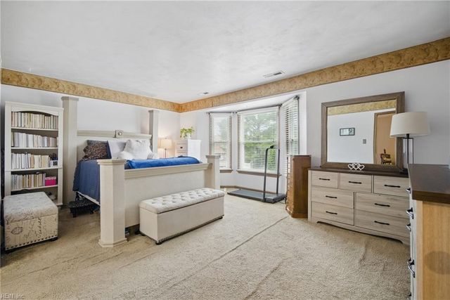 5337 Kindlewood DR, Virginia Beach, VA 23455