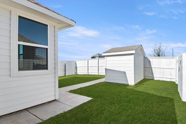 143 Daylily DR, Elgin, TX 78621