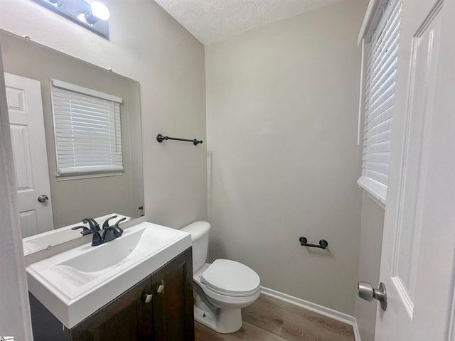 34 Charterhouse Avenue, Piedmont, SC 29673