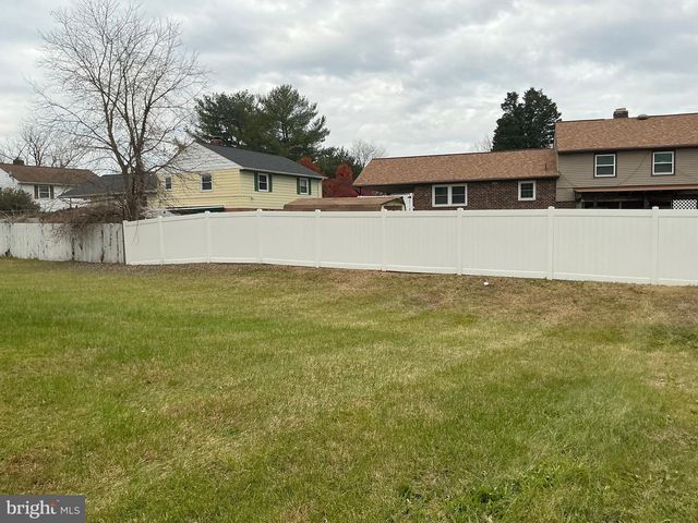 13208 KEVERTON DR, Upper Marlboro, MD 20774