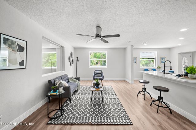 258 MACHELLE Drive, Jacksonville, FL 32220