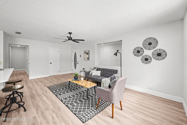258 MACHELLE Drive, Jacksonville, FL 32220