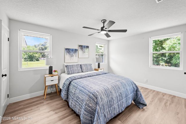 258 MACHELLE Drive, Jacksonville, FL 32220