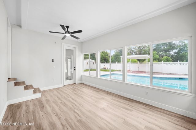 258 MACHELLE Drive, Jacksonville, FL 32220