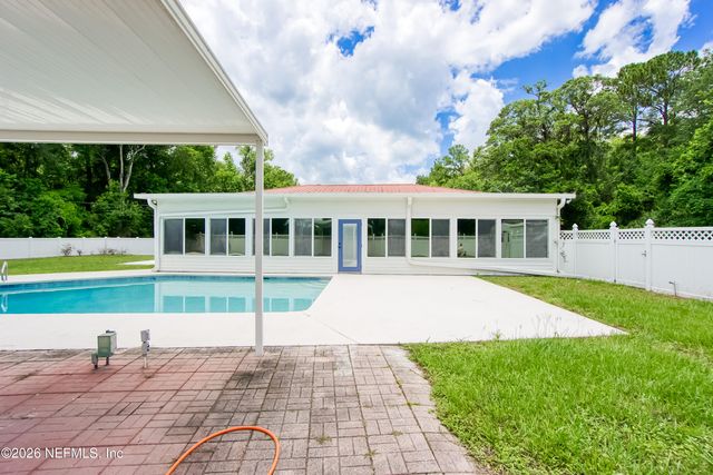 258 MACHELLE Drive, Jacksonville, FL 32220