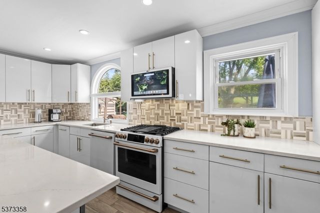 12 Kingston Rd, Wayne Twp., NJ 07470