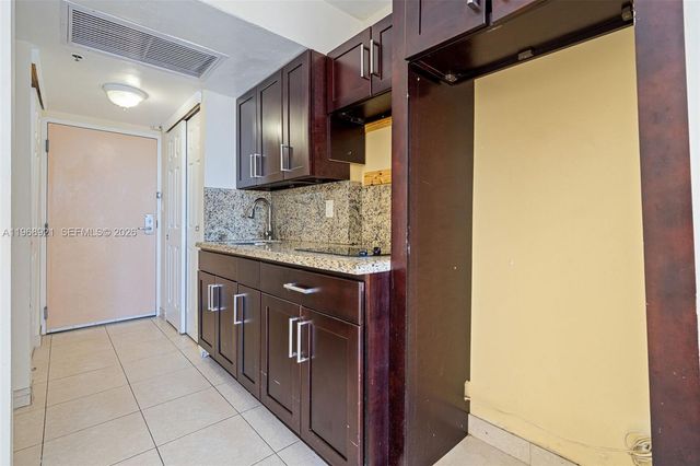 19201 Collins Ave 603, Sunny Isles Beach, FL 33160