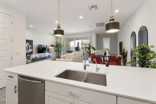 778 S OLYMPIC Drive, Gilbert, AZ 85296