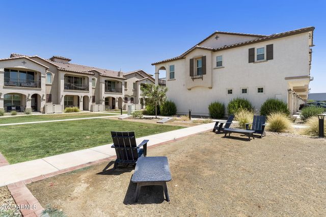 778 S OLYMPIC Drive, Gilbert, AZ 85296