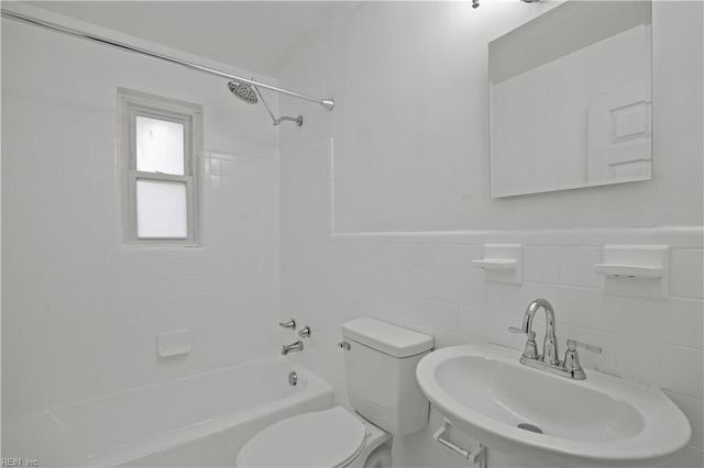 172 W Bayview BLVD, Norfolk, VA 23503