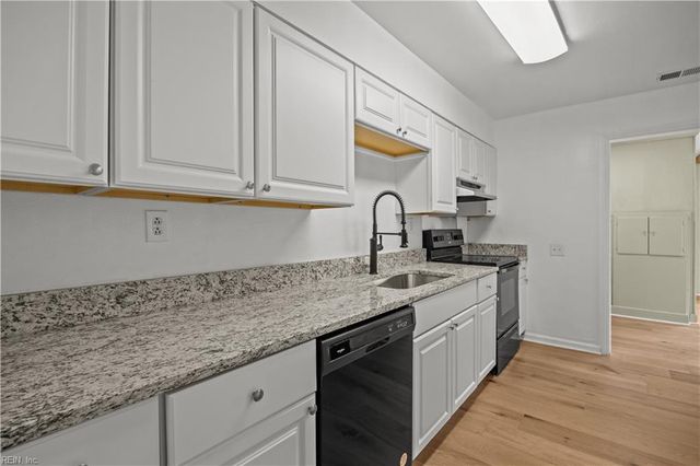 172 W Bayview BLVD, Norfolk, VA 23503