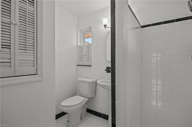 172 W Bayview BLVD, Norfolk, VA 23503