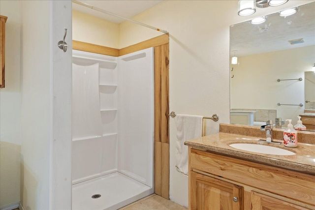 3036 West Countryside Drive, Springfield, MO 65807