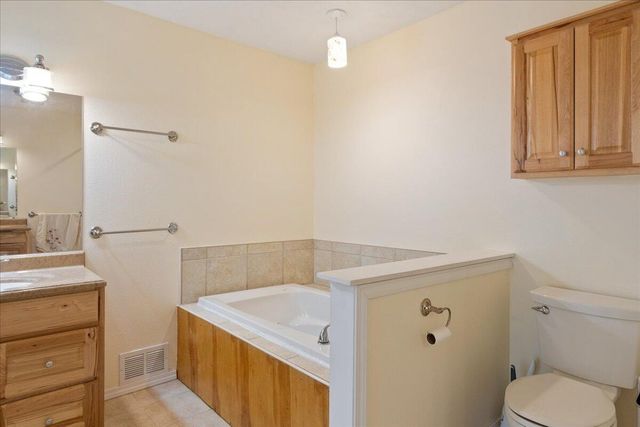 3036 West Countryside Drive, Springfield, MO 65807