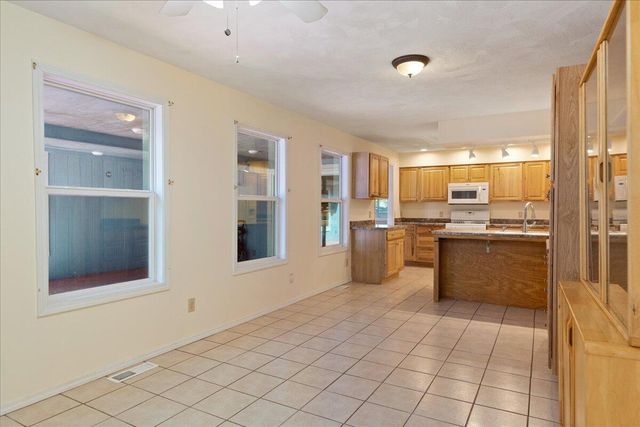 3036 West Countryside Drive, Springfield, MO 65807