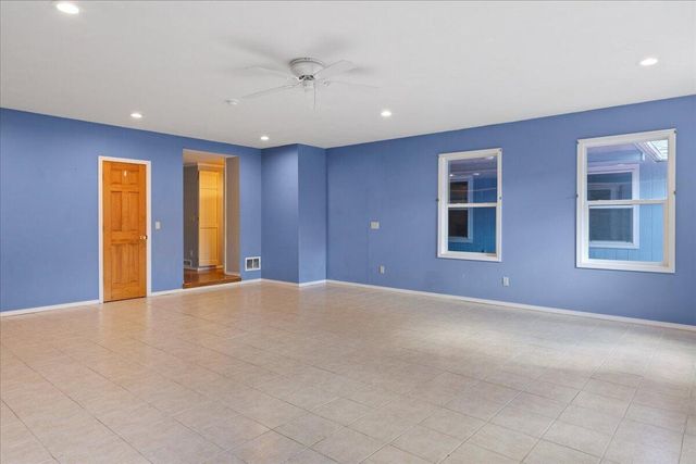 3036 West Countryside Drive, Springfield, MO 65807