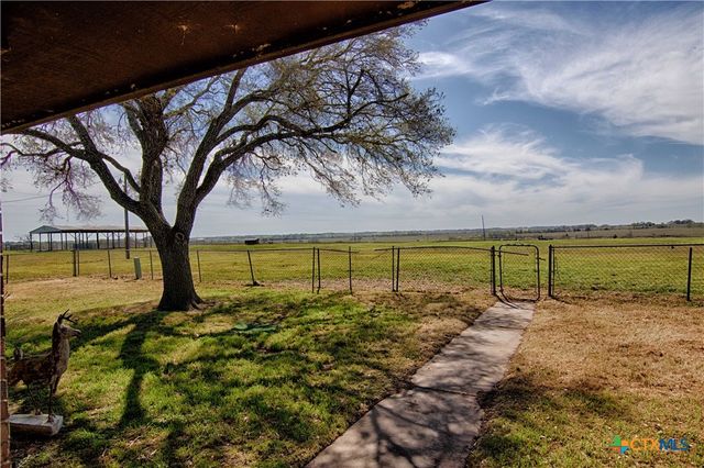 11552 Fm 1383, Schulenburg, TX 78956