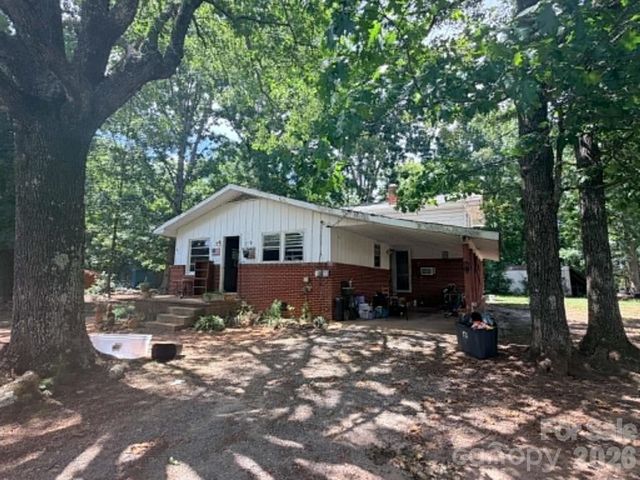 1663 Harris Henrietta Road, Forest City, NC 28043