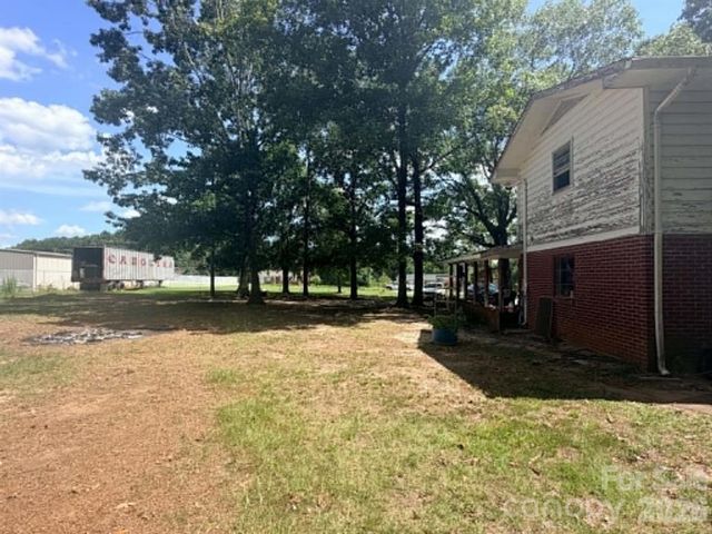 1663 Harris Henrietta Road, Forest City, NC 28043