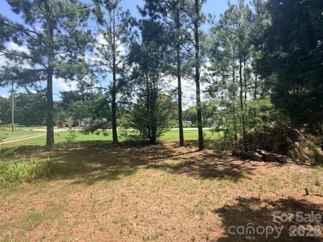 1663 Harris Henrietta Road, Forest City, NC 28043