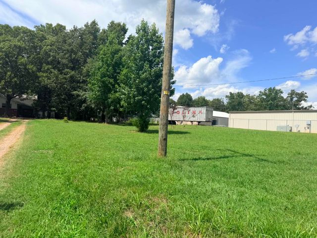 1663 Harris Henrietta Road, Forest City, NC 28043