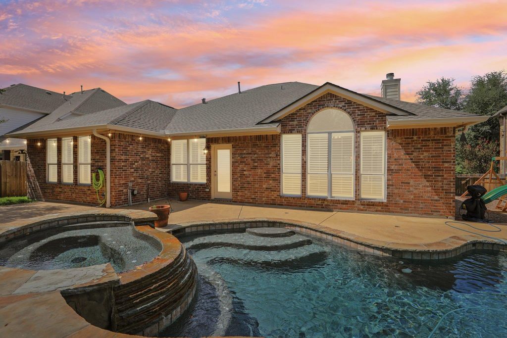 10525 Roy Butler DR, Austin, TX 78717