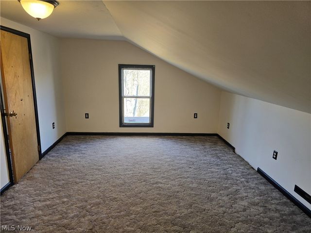 267 Milan Avenue, Amherst, OH 44001