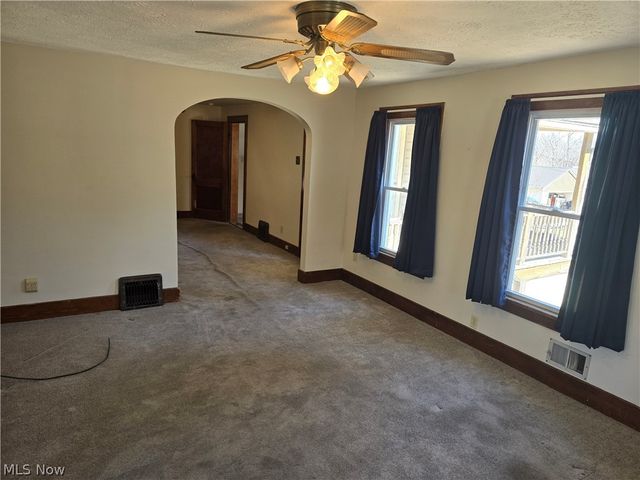 267 Milan Avenue, Amherst, OH 44001