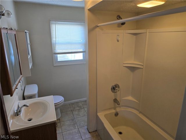 267 Milan Avenue, Amherst, OH 44001