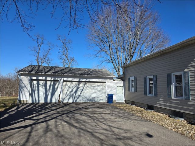 267 Milan Avenue, Amherst, OH 44001