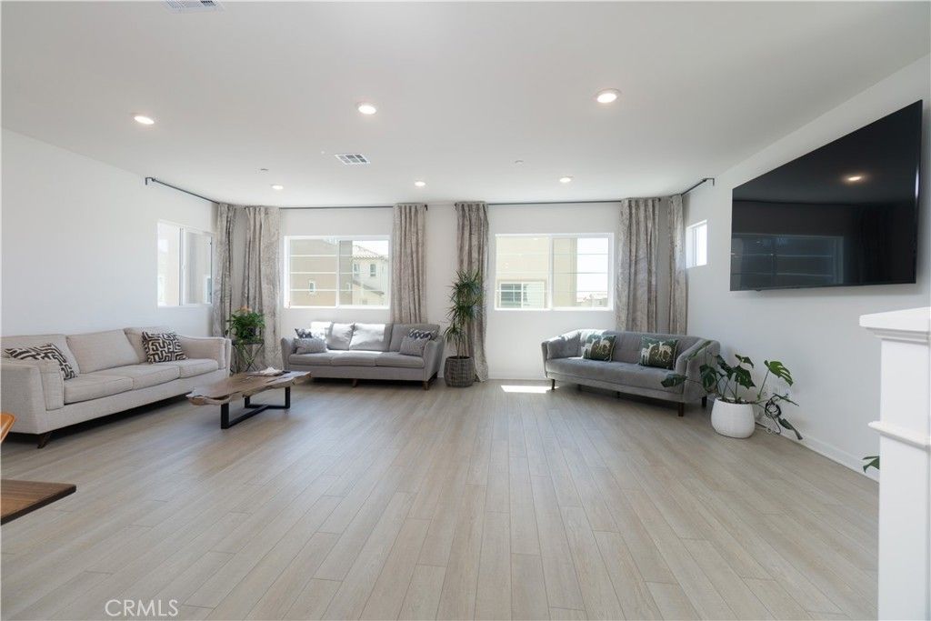 Image 13 of property listing at 27659 S Rockcrest, San Pedro, CA 90731