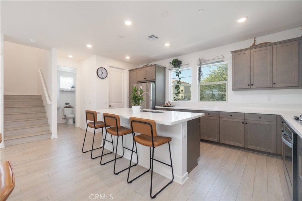 Image 19 of property listing at 27659 S Rockcrest, San Pedro, CA 90731