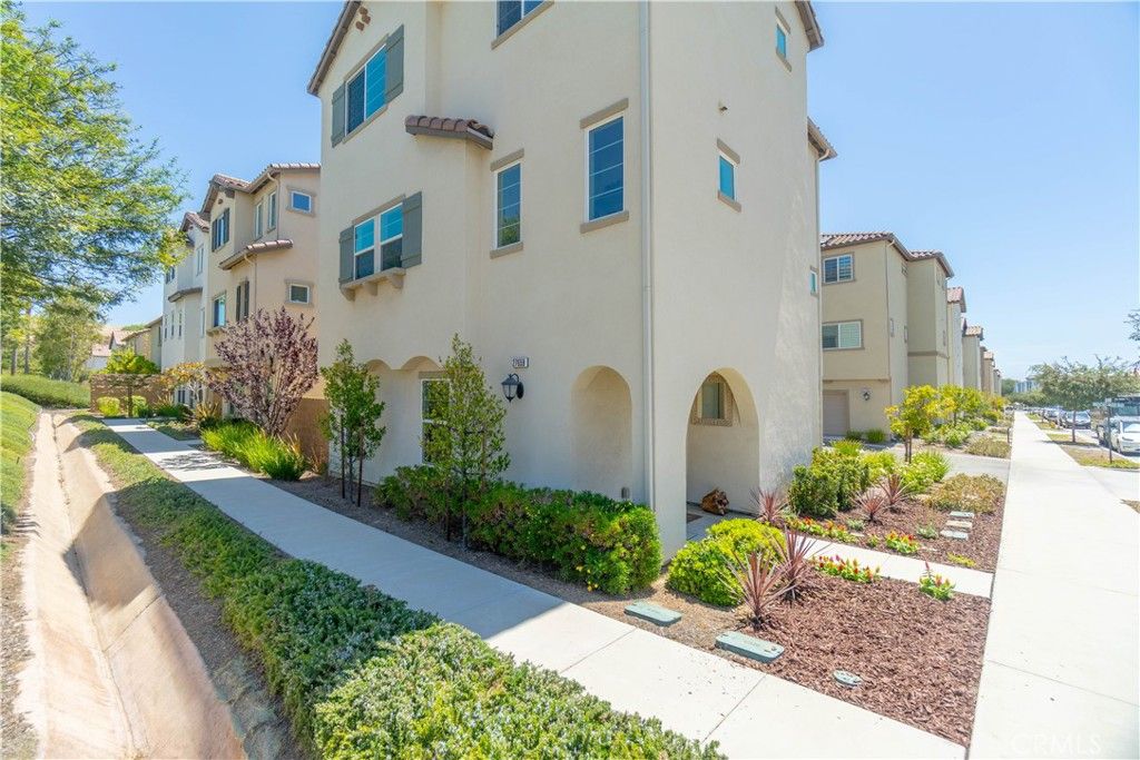 Image 3 of property listing at 27659 S Rockcrest, San Pedro, CA 90731