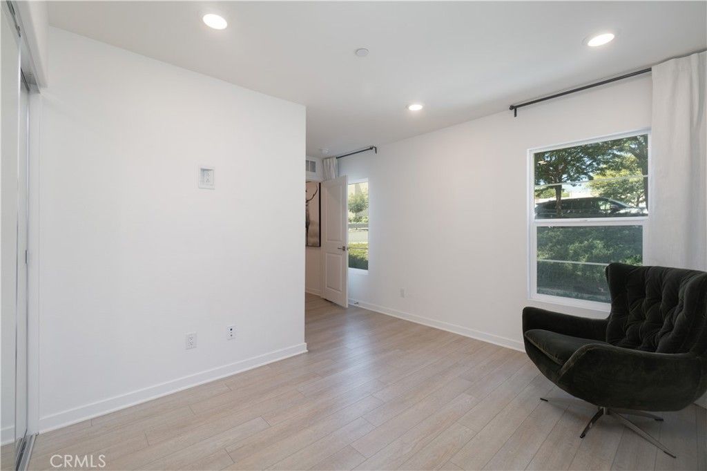 Image 8 of property listing at 27659 S Rockcrest, San Pedro, CA 90731