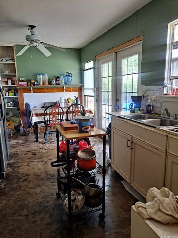 2415 Gunsmoke, San Antonio, TX 78227