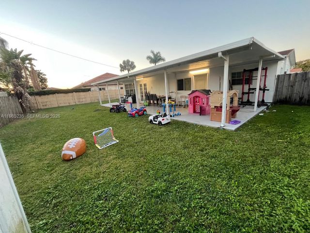 9770 SW 13th Ter, Miami, FL 33174