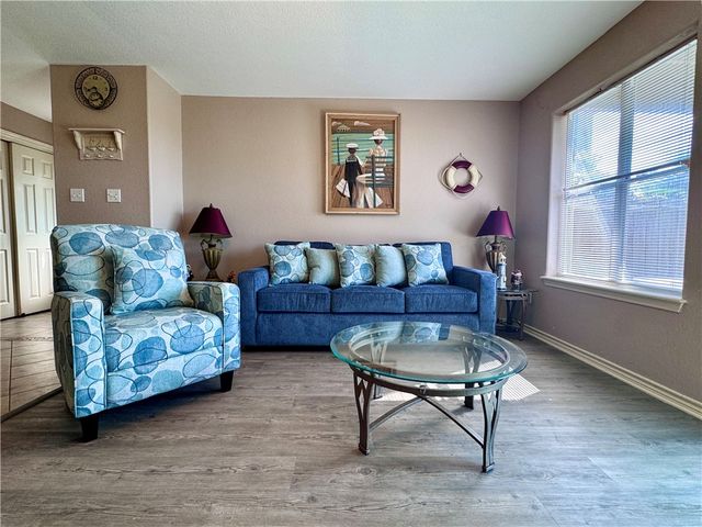 15125 Leeward Dr 10, Corpus Christi, TX 78418