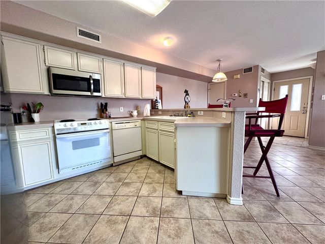 15125 Leeward Dr 10, Corpus Christi, TX 78418