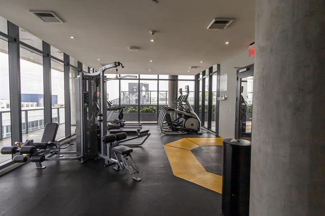 201 SW 17th Road 602, Miami, FL 33129