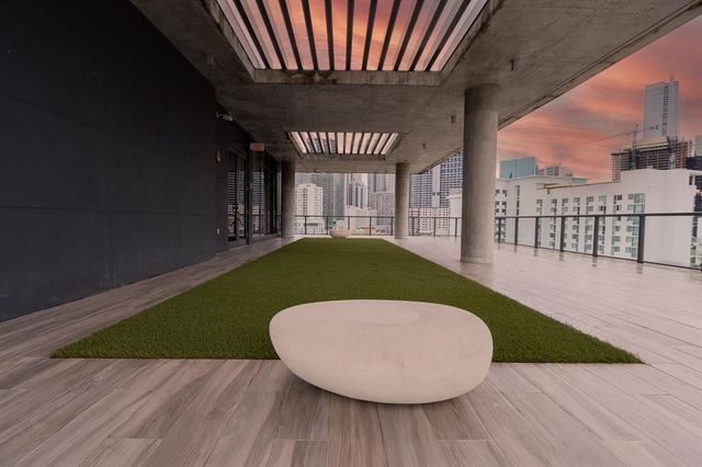 201 SW 17th Road 602, Miami, FL 33129