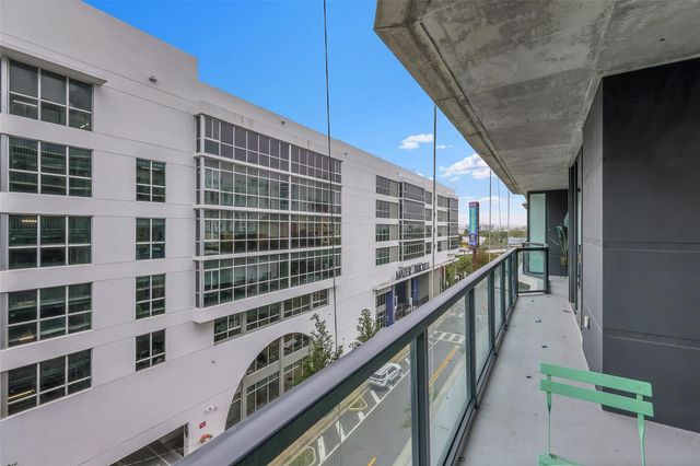 201 SW 17th Road 602, Miami, FL 33129