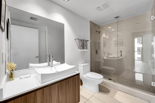 201 SW 17th Road 602, Miami, FL 33129